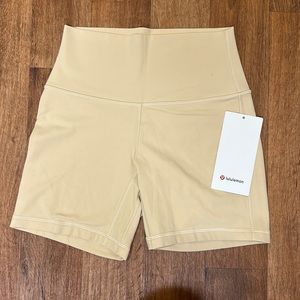 NWT 6” Lululemon HR Align Short